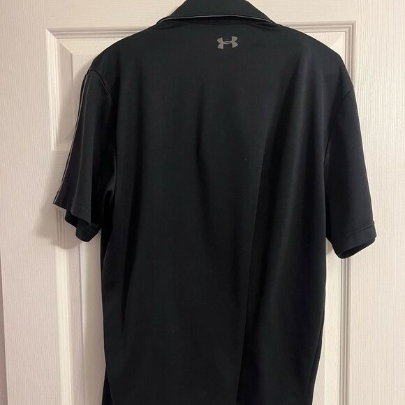 Branded under Armour heat gear polo - Picture 3 of 5